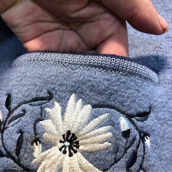 Vintage Huntington Ridge Wool Cardigan with Floral Accents Women’s Large - Picture 8 of 12